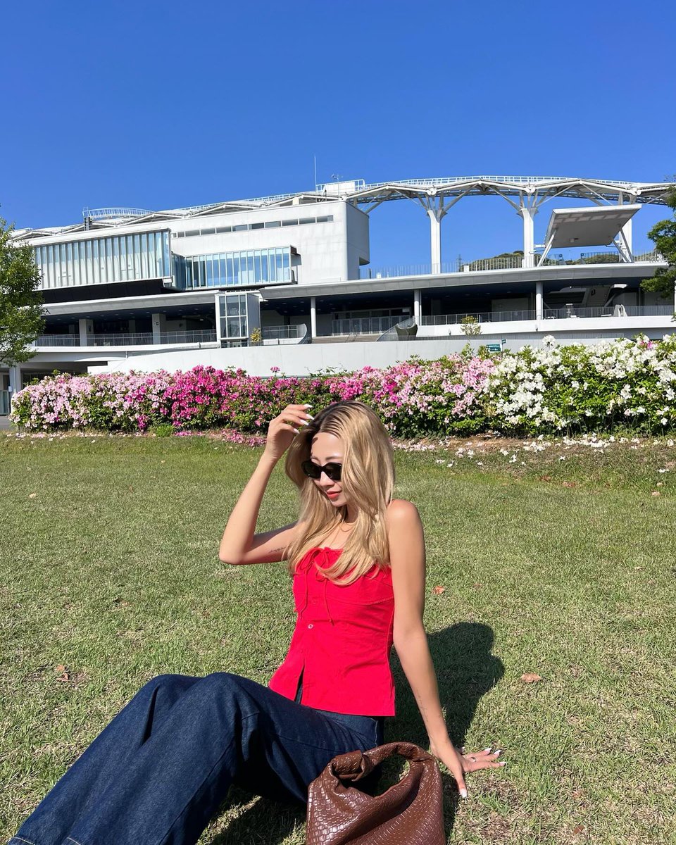 SHEIN_Japan's tweet photo. 今日のOOTDは、赤いシャツとデニムパンツのリラックススタイル🌱 🌺 IG：_haruka030_
🔎 40370979
50845568

SHEINで "MISSGUIDED" と検索して
お気に入りを見つけてね🔍

#SHEIN #SHEINjapan #SHEINforALL #SHEIN購入品 #SHEINtrends #MISSGUIDED #MISSGUIDEDコーデ https://t.co/nFac3AhVcl