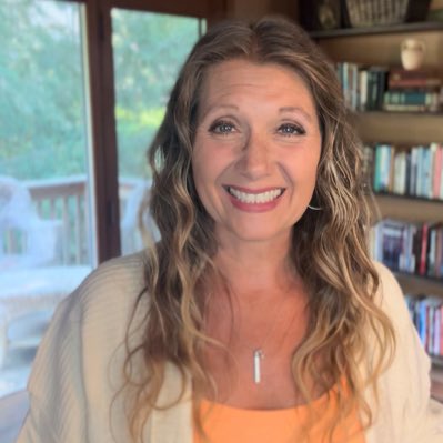 TraciFiaretti's tweet photo. #NewProfilePic https://t.co/og8HnbGE7C