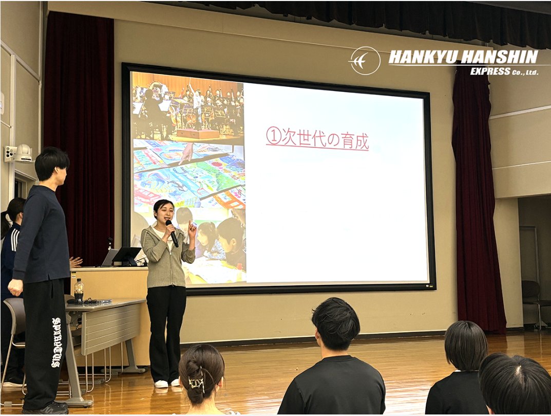 HEX_GP's tweet image. 今年も30名の新入社員を迎え、約1ヶ月にわたる新入社員研修を行いました🌸
先輩社員による仕事内容の説明や倉庫見学、グループワークやレクリエーションを通して、これから自分たちの働く姿を思い描き、新入社員同士の親睦を深めるきっかけとなりました。…