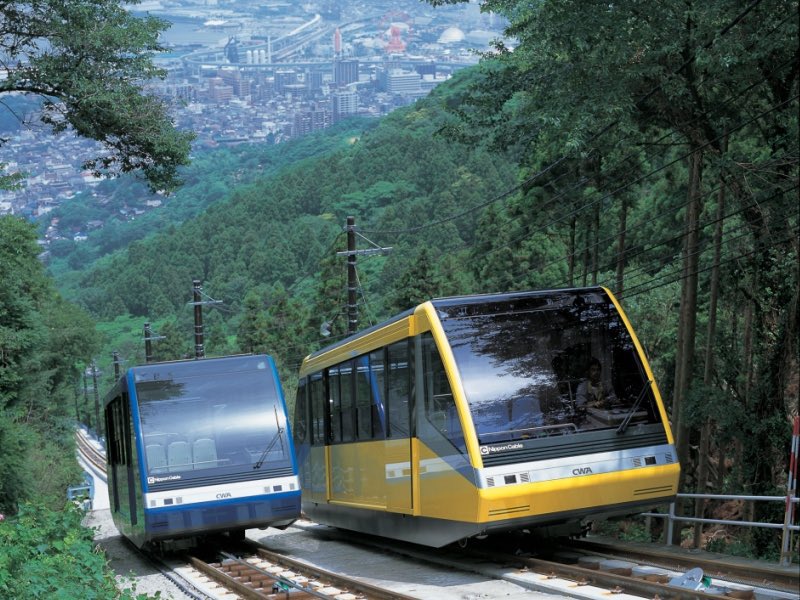 sarakuracable's tweet image. 2025年5月26日(月)9時45分
只今、ケーブルカーの車両機械トラブルにより原因を調査中のため、運行を休止しております。
復旧まで、スロープカー、展望台、レストラン、シャトルバスもお休みです。
ご迷惑をおかけしますが、ご理解の程、よろしくお願いいたします。
#皿倉山ケーブルカー
#北九州