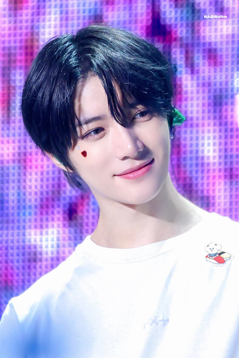 εïз 250525εïз 
수고했어용~ 히히 💕~~

#투모로우바이투게더 
#범규  #BEOMGYU #TXT_범규
#TXT #TOMORROW_X_TOGETHER #ボムギュ