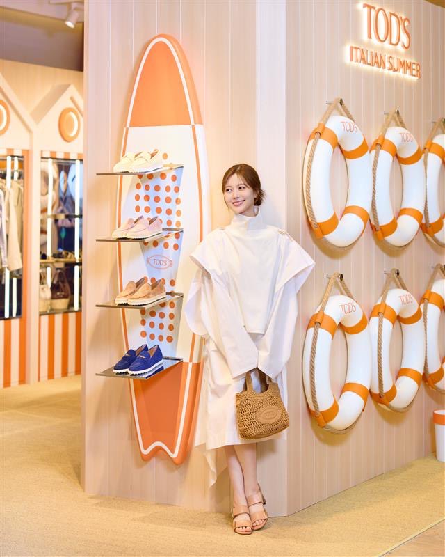 銀座三越 本館1階で開催中のポップアップイベント「トッズ イタリアン サマー」は、明日27日（火）まで。#白石麻衣 さんが手にしているイベント先行のバッグをはじめ、リゾートでも街でも活躍する夏の新作をご紹介しています。

▼詳しくは
rebrand.ly/f16ce4

#TodsSS25 #Tods #トッズ