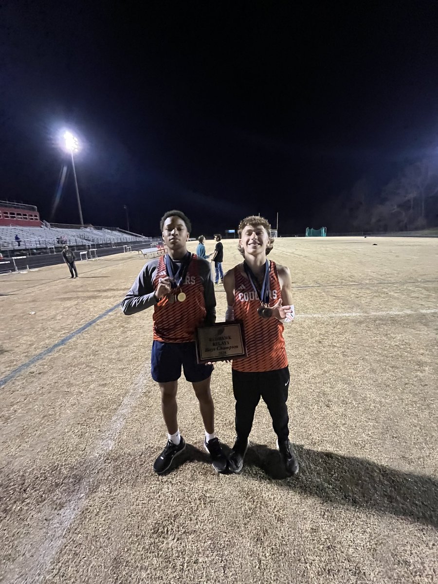 Dustin Navarro tweet media