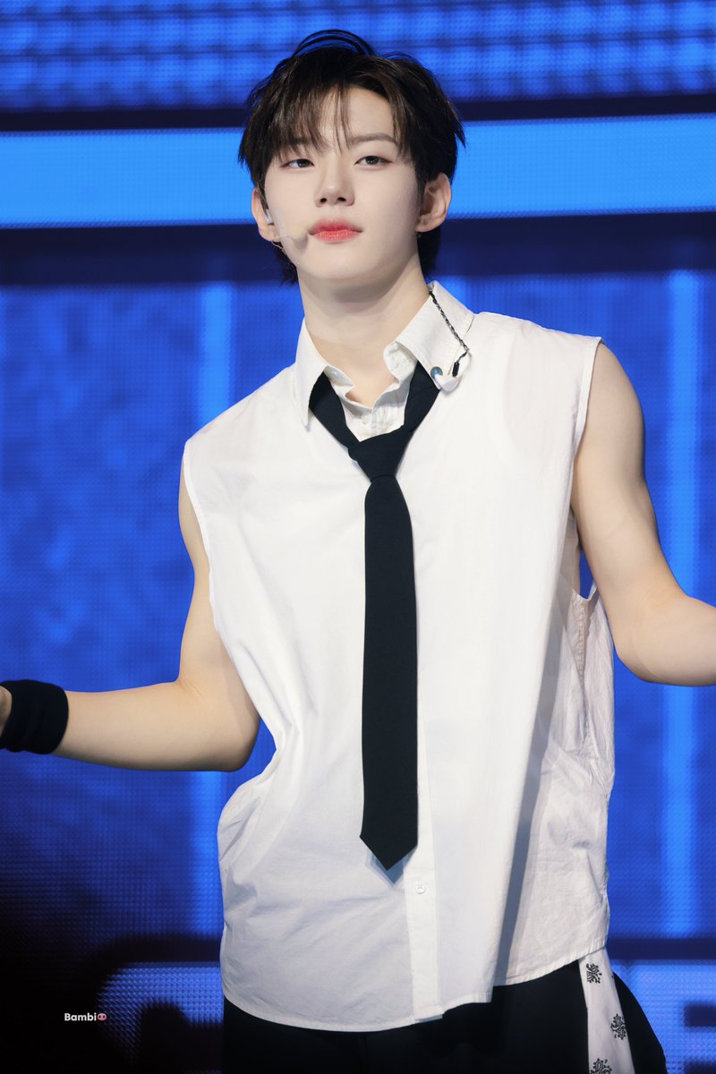 𝟮𝟱𝟬𝟱𝟮𝟱 𝗛𝗤

#서경배 #SEOKYOUNGBAE
#CLOSEYOUREYES #클로즈유어아이즈
#클유아 #CYE