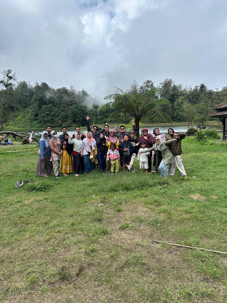 After 2 days healing bareng keluarga rasanya encok semua 🫠