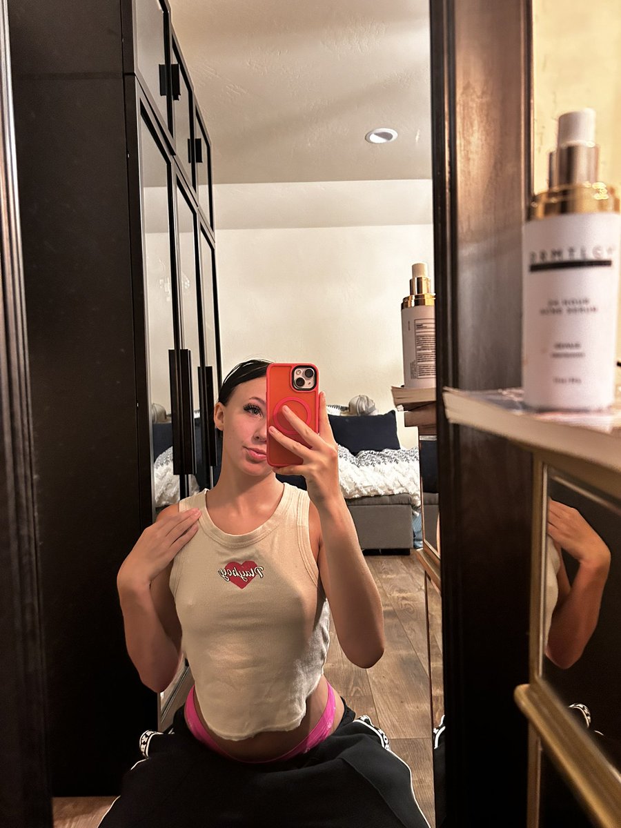 RayganBackus's tweet image. Hey babes😽onlyfans.com/lilbootybackus…