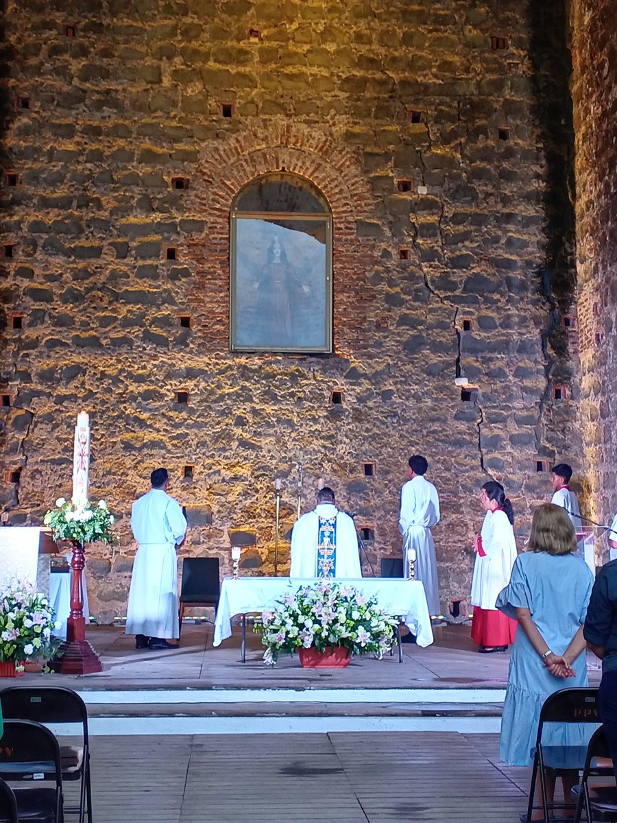 Santa Eucaristía.
Gracias por acompañarnos en la celebración de la Eucaristía en el Convento de las Monjas de la Concepción de Panamá Viejo, organizada por el Patronato Panamá Viejo y la Parroquia Nuestra Señora de la Asunción. Presidió esta celebración el Párroco Yury Cortez.