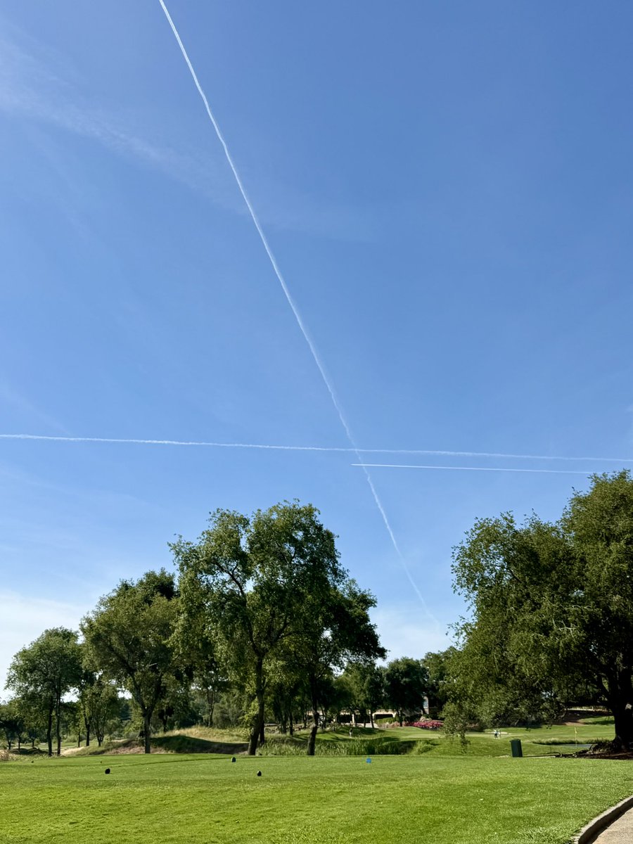 If there’s anything people should be able to unite on, it’s the federal income tax &amp; chemtrails. One steals your labor &amp; the other poisons your sky. But still, most remain silent.