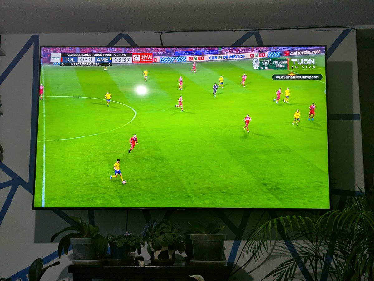 Maxmaps's tweet image. At my Dad's for the big game! #VamosAmerica