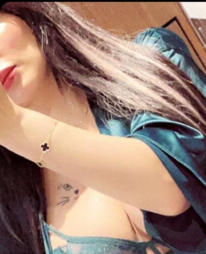 #مسيار_الكويت
سوريه منفصله 
عمري 29 وزني 68 طولي 171
بيضاء ساكنه مع الاهل
لايوجد اطفال الوظيفه قطاع خاص
المدينه الجهراء

#القادسيه_الفحيحيل #فيزيا_حادي_عشر_علمي #الاتحاد_ضمك #الكويت_خيطان #احتجاج_النصر_على_العروبة