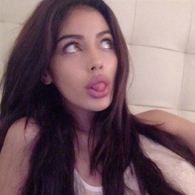 pomarigran's tweet photo. #NewProfilePic #backtopink 😛 https://t.co/Jlsx4MVfde