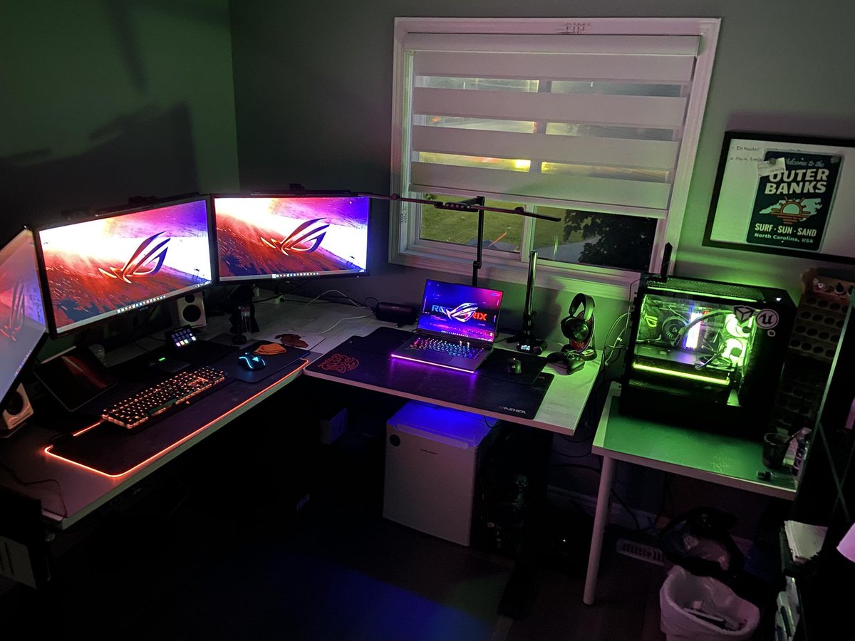 KiteLondon's tweet photo. @ASUS_ROG  @ASUSUSA  @AsusROGAlly  My Indie Studio has a lot of ROG in it. https://t.co/kU05kzS0Nr