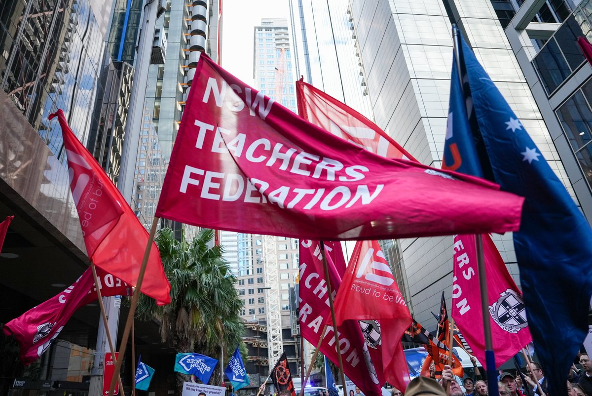 Teachers Federation (@teachersfed) on Twitter photo Today teachers joined unionists and community members to send the Treasurer a clear message on his proposed changes to workers compensation. Workers health is worth more than a budget line item. <a href="/AFlohm/">Amber Flohm</a> Today teachers joined unionists and community members to send the Treasurer a clear message on his proposed changes to workers compensation. Workers health is worth more than a budget line item. <a href="/AFlohm/">Amber Flohm</a>