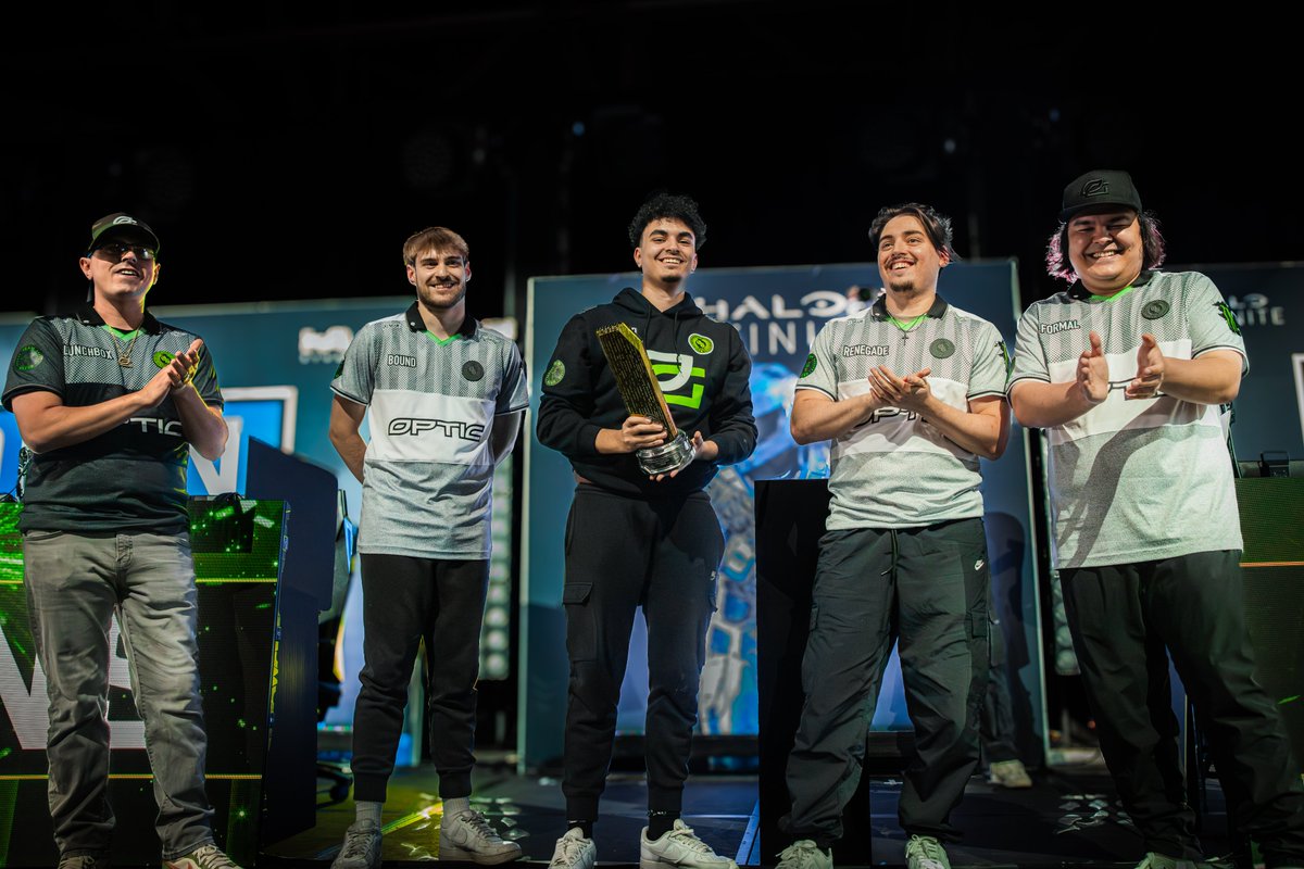🏆 Congratulations to the champs <a href="/OpTicNaItion/">OpTicGaming™</a> 🏆