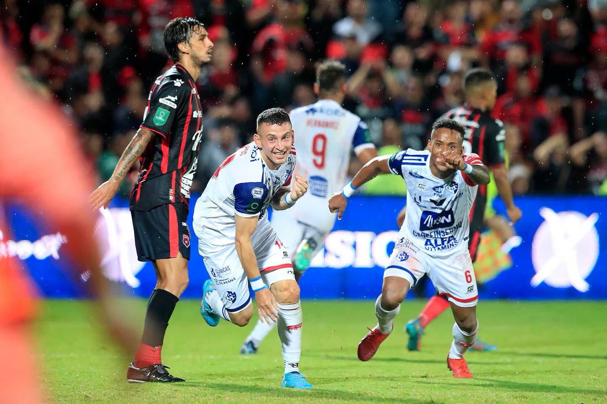 UltronMorado's tweet photo. “Nos afectó no jugar en la catedral” https://t.co/m2WTapgYhM