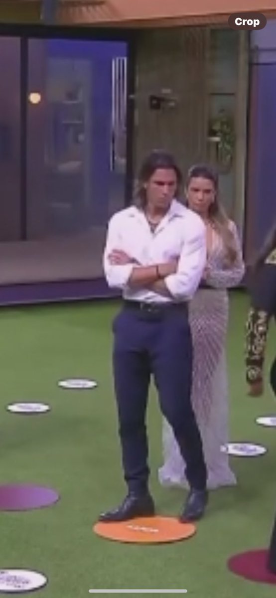 sanbartolo80's tweet photo. Yo soy Latina y quiero que se quede Luca!!! Y que Gane ! ❤️❤️❤️🔥#LucaGanador #LCDLFAIlStars https://t.co/0QNyrLeDIb