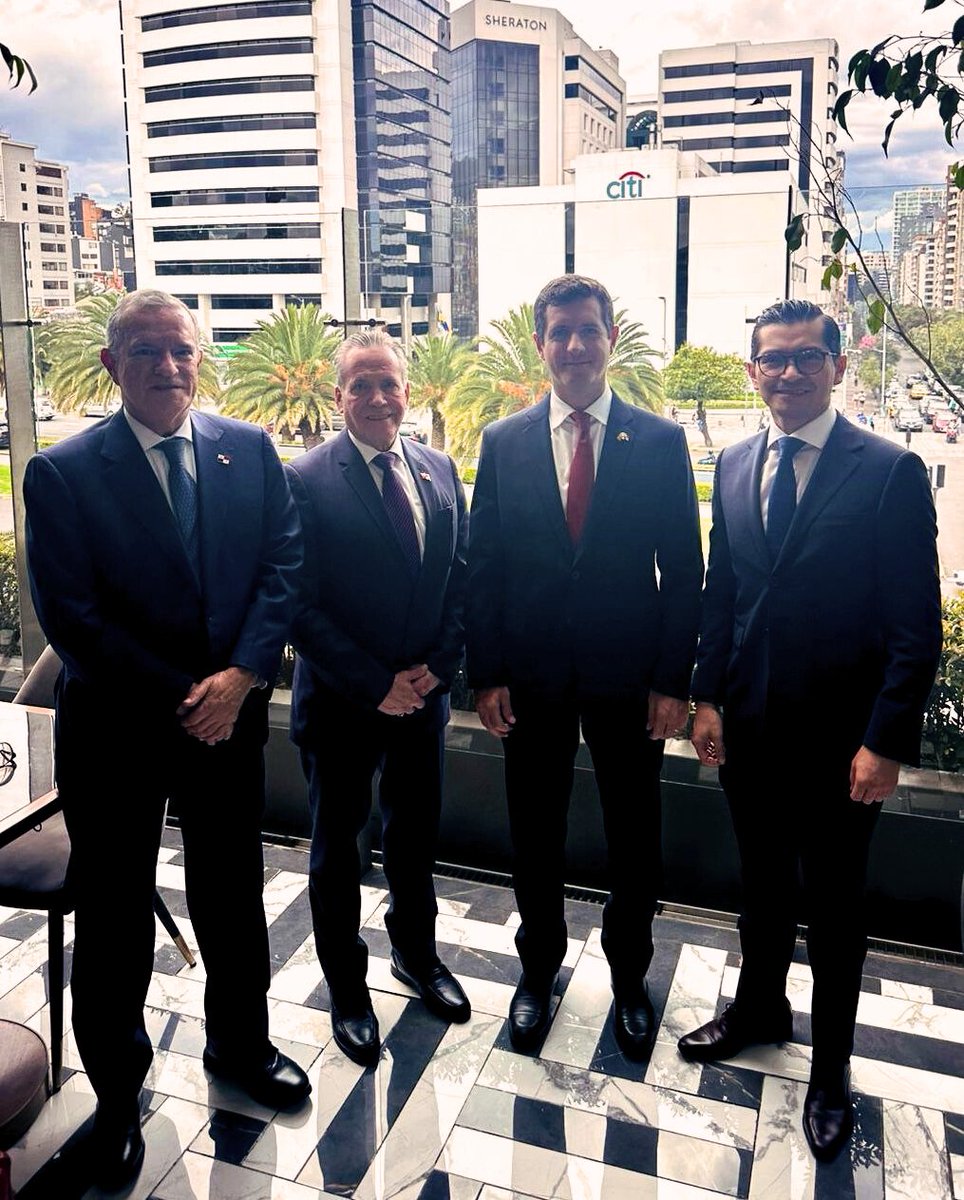 FEDEXPOR (@fedexpor) on Twitter photo 🇪🇨🤝🇵🇦 | Nuestro Presidente Ejecutivo, <a href="/xavirosero/">Xavier Rosero Carrillo</a>, mantuvo una reunión con el Vicecanciller de la República de Panamá, Carlos Hoyos, y el acompañamiento del Embajador de Panamá en Ecuador, Alfredo Montaner y el Agregado Comercial, José García, con el objetivo de trabajar en 🇪🇨🤝🇵🇦 | Nuestro Presidente Ejecutivo, <a href="/xavirosero/">Xavier Rosero Carrillo</a>, mantuvo una reunión con el Vicecanciller de la República de Panamá, Carlos Hoyos, y el acompañamiento del Embajador de Panamá en Ecuador, Alfredo Montaner y el Agregado Comercial, José García, con el objetivo de trabajar en