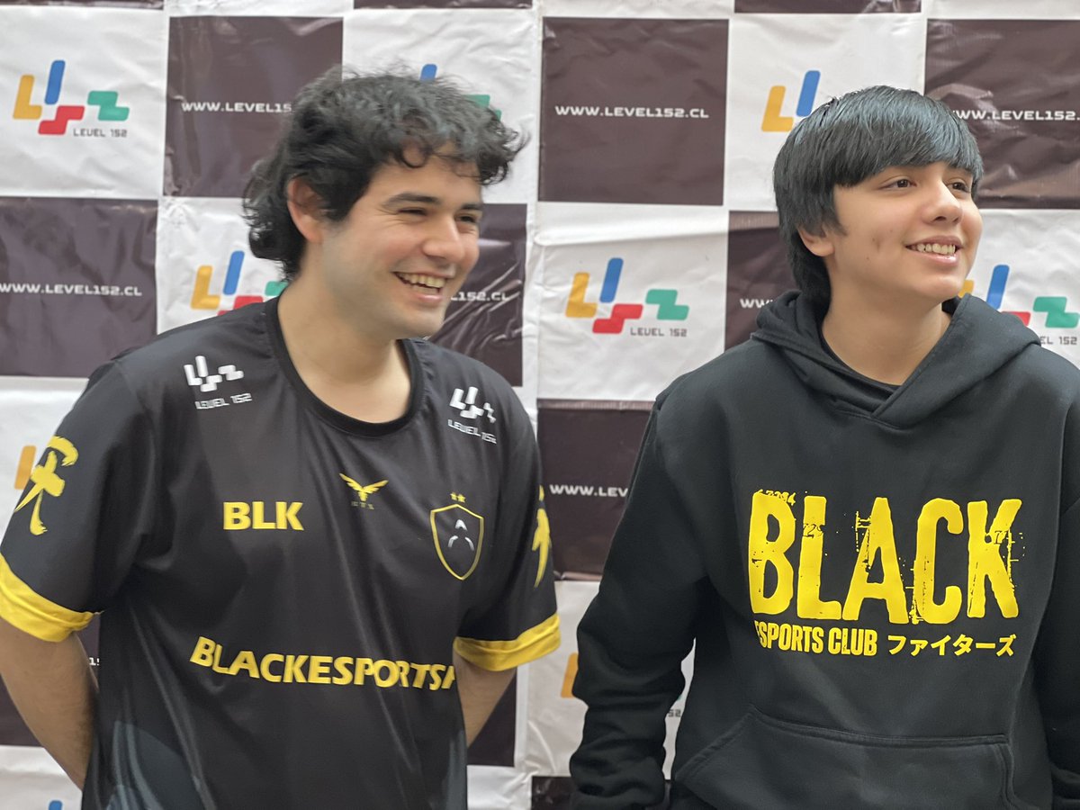 blackesportsfgc's tweet image. 2do lugar para @Cloud_17st y tercer lugar para @craimegod en la liga @HDGTeam_ elite, extenuante jornada pero entretenida vivida el día de hoy!  Top3 para ambos jugadores de Black , felicitamos a @AtmaCL_ por el merecido primer lugar 🖤 #JointheBlackSide