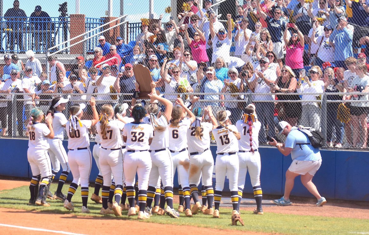 AnzBattle17's tweet image. What an amazing way to end Freshman Year!