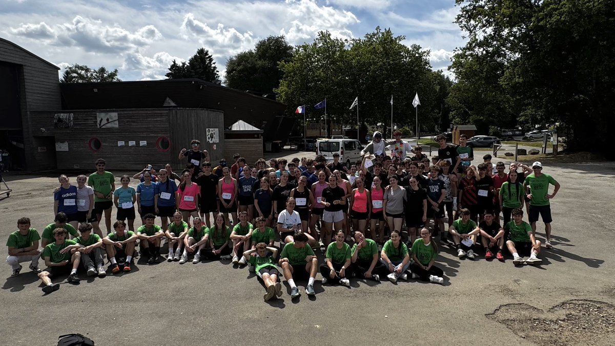 Première édition du raid LM'Aventure à la base du Lac au Duc ce vendredi 23 mai. 21 élèves de la spécialité EPPCS ont organisé ce raid nature combinant 🛶,  🏃🏃‍♀️🧭,🚴🏃‍♀️. 69 collégiens et 94 lycéens sont venus relever le défi. 👏 #campuslamennais #ploermel #eppcs #sport