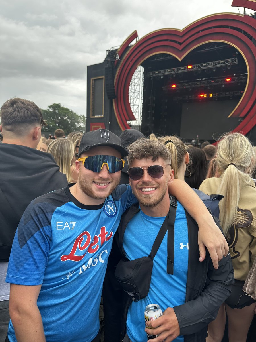SamMitchard's tweet image. Some weekend that😮‍💨🕺

LSTD ‘25😅🎪