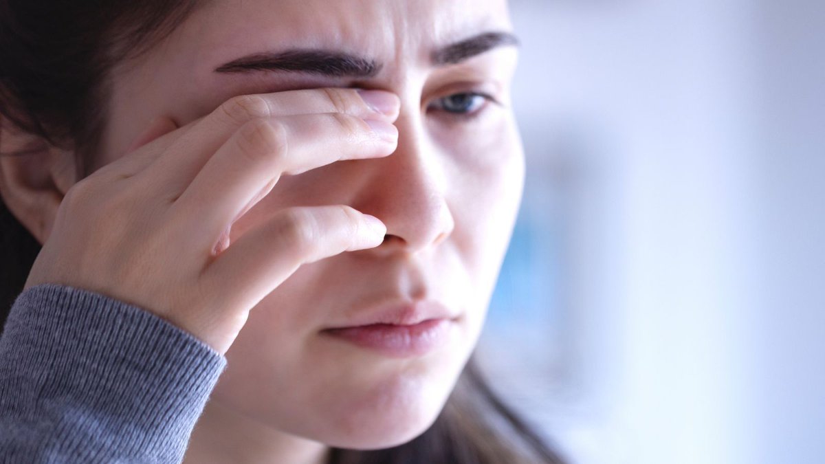 Why do eyes get dry?  

Your tears lubricate your eyes, but some people don’t have enough tears or have poor quality tears and this is called dry eye. You may find your eyes feel itchy or irritated. Some people with dry eye even find their eyes water!