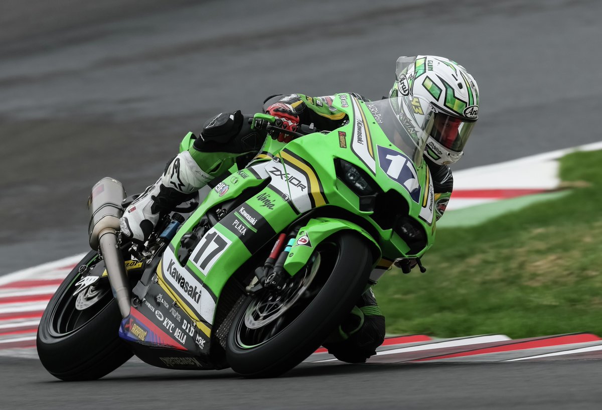Kawasaki_JPN's tweet photo. 全日本ロードレース選手権シリーズ 第2戦
スーパーバイクレース in SUGO

岩戸亮介選手 8位 
彌榮郡選手 11位

Kawasaki Plaza Racing Teamへのご声援、ありがとうございました。

#全日本ロードレース #KPRT https://t.co/dNB0MZ3CF7