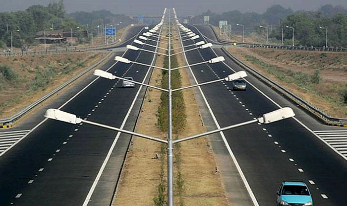 BansalHousing's tweet photo. The Govt. of India is building a massive network of highways and expressways across the country, aiming not only to improve passenger convenience but also to boost economic activity and national security. Under the Bharatmala Project

#bharatmala
https://t.co/vFZjSUotoL https://t.co/Ht47Mf4YOg