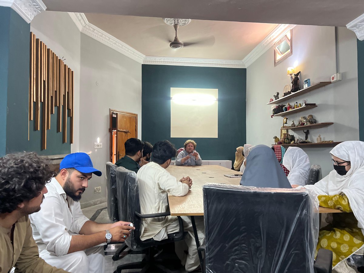 MAYA - Mafkoora Association for Young Artists
Thank you Mr. Sher Alam Shinwari and <a href="/Dawn_News/">DawnNews</a>.

epaper.dawn.com/DetailNews.php…

#Mafkoora #Maya #Anzoorgallery 
#EvolvingTheNation