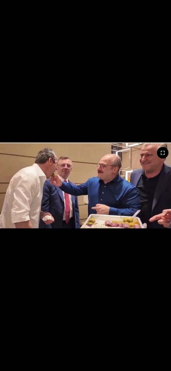 sedatkcan's tweet photo. Sadece @melihmahmutoglu na cevaptır...
#varank #baklava #melihmahmutoglu https://t.co/0mCQQnIowY