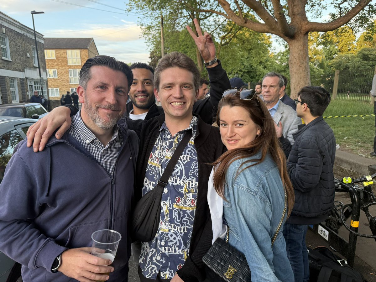 CharlieCrimin's tweet photo. I’ve met them all now @dannykellywords, just need to meet you to finish off the bingo card 😂 @jaydmharris @JackPittBrooke @VFTLpodcast https://t.co/828jU2fudU