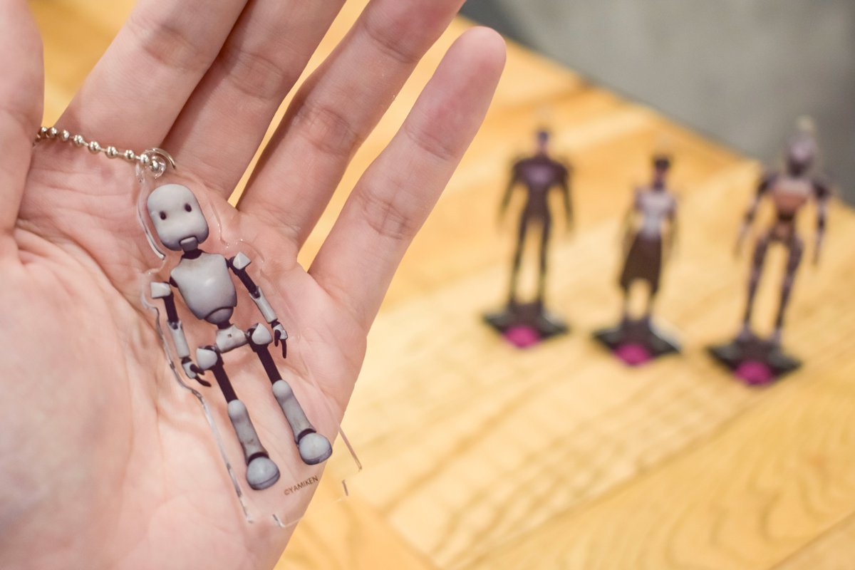 ◥◣劇場オリジナルグッズ紹介◢◤ 作中登場するキャラクター、ロビン
