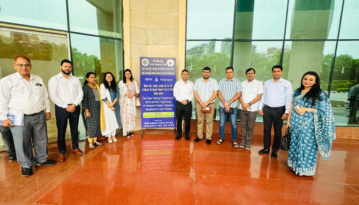 03 DEO, 13 ERO and 67 BLO Supervisors from Rajasthan are at IIIDEM for two days' training .
#ECI endeavours to strengthen all cog-wheels together for a smooth functioning of election machinery at ground level.
#ECISVEEP #IIIDEM <a href="/DIPRRajasthan/">सूचना एवं जनसम्पर्क विभाग, राजस्थान सरकार</a> @