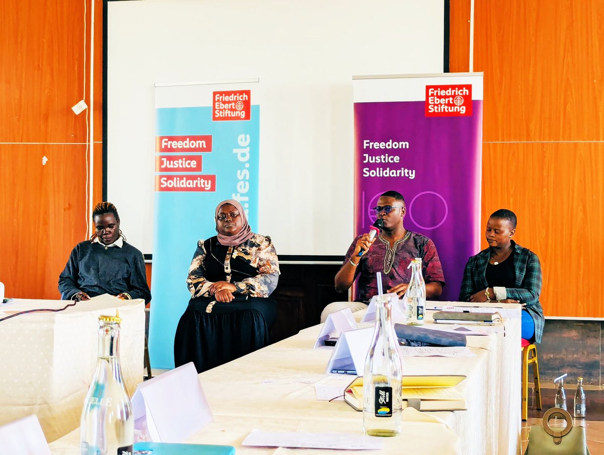HowardMwesigwa's tweet photo. Over the weekend, I had the privilege of returning to the Young Leaders Forum (YLF), convened by Friedrich Ebert Stiftung Uganda (@fesuganda).

This time round, I joined a coruscating youth panel to share my thoughts and experiences on youth-led energy and climate justice efforts. I spoke about the kind of change I’m advocating for—climate justice and a just energy transition that not only accelerates our shift to renewable energy, but also ensures that youth, women, and marginalized communities are meaningfully involved and benefit from it.

I emphasized the pressing need for meaningful youth involvement in shaping policy and investment landscapes that respond to the urgency of the climate crisis and the energy poverty scourge, while advancing social equity.

I am deeply grateful to the incredible team at FES for the opportunity and for the critical work you continue to do. 

I look forward to deepening our collaboration to scale youth-led climate action in Uganda and indeed across the continent. [Freedom–Justice–Solidarity]🍀🌍✊🏽
@caliuganda @graUganda @Y4Cofficial