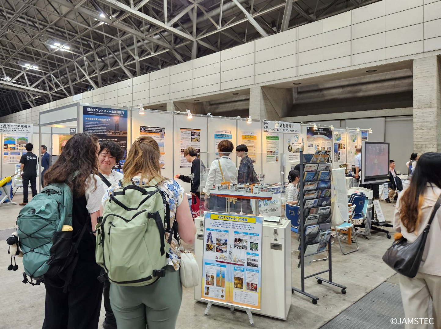 【中古】 訪ねて候 はちきん修業記/高知新聞企業/渡辺瑠海 中古】 訪ねて候 はちきん修業記/高知新聞企業/渡辺瑠海 中古