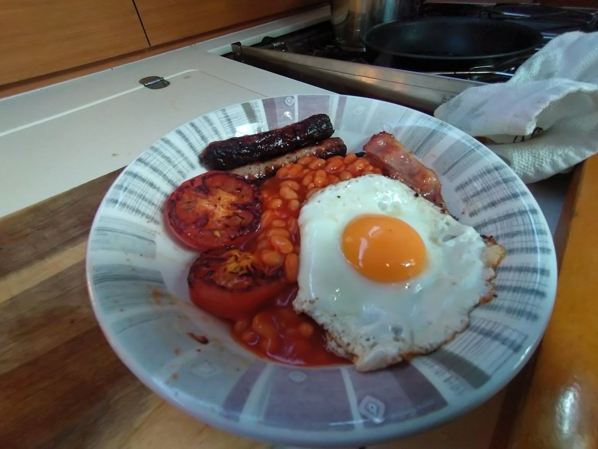 SamsUxyyeah's tweet photo. #mmtlp #breakfastgate https://t.co/ghTR76BwDk