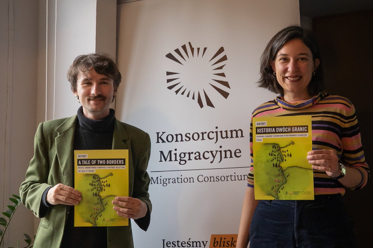 KMigracyjne's tweet image. Dziękujemy uczestnikom premiery raportu “Historia dwóch granic. Podwójne standardy humanitarne w recepcji osób uchodźczych”! Jesteśmy wdzięczni za pytania o to, co czeka nas dalej i za analizę doświadczeń ostatnich lat.
Raport: konsorcjum.org.pl/en/a-tale-of-t…
Zdjęcia: @SaveChildrenPL