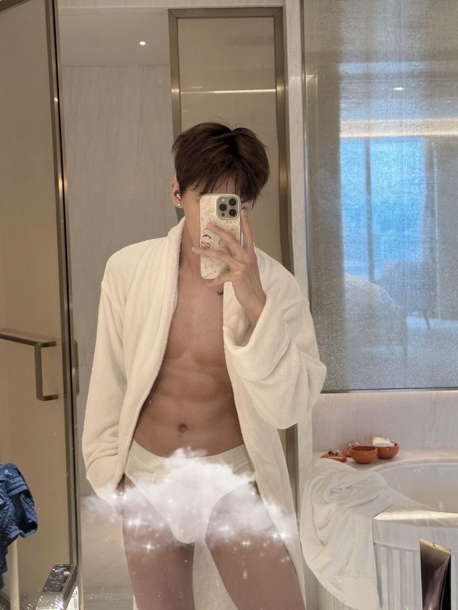 Haoo_Louis tweet media