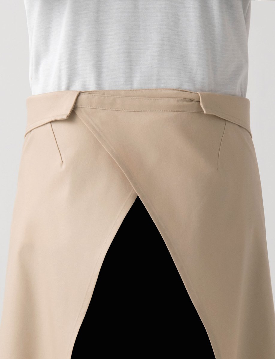 seven_uniform's tweet photo. 天然素材・綿100%ユニフォーム「C-train」に、丈夫で長持ちの新素材シリーズ「Steely Cotton( #スティーリーコットン )」が登場! https://t.co/deqZCzoEA7 #シートレイン #Ctrain #綿 #コート #エプロン #飲食 #サービス #ユニフォーム https://t.co/G08f3GmvDR