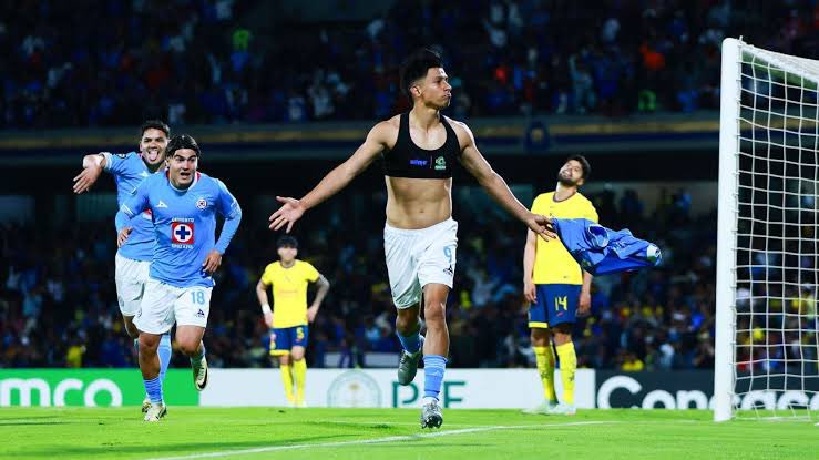 _NacionAzul's tweet photo. No me digan que no…

Ahora la CONCACAF va a saber cuatro veces más deliciosa 🤩

Con toooodo culeros @CruzAzul https://t.co/t0rYHwcwKT