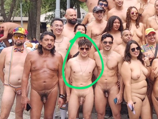 interFernandez's tweet photo. @chavito_sexy Muy guapos todos en especial este chavo felicitaciones https://t.co/YmUrf588ag