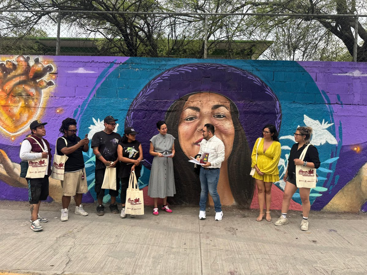 Clara Brugada Molina (@clarabrugadam) on Twitter photo La Ciudad de México fue invitada de honor en el Festival “Las Artes Transforman”, organizado por el <a href="/gob_Escobedo/">Gobierno de Escobedo</a>, Nuevo León, para compartir con la comunidad de este municipio la magia del arte comunitario.
Cinco artistas urbanos de la Secretaría de <a href="/CulturaCiudadMx/">Secretaría de Cultura de la Ciudad de México</a> plasmaron La Ciudad de México fue invitada de honor en el Festival “Las Artes Transforman”, organizado por el <a href="/gob_Escobedo/">Gobierno de Escobedo</a>, Nuevo León, para compartir con la comunidad de este municipio la magia del arte comunitario.
Cinco artistas urbanos de la Secretaría de <a href="/CulturaCiudadMx/">Secretaría de Cultura de la Ciudad de México</a> plasmaron
