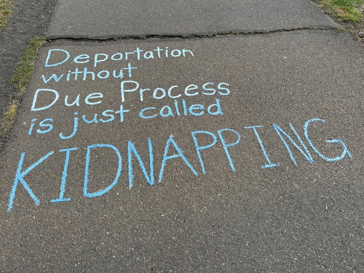 actualiteitjunk's tweet photo. #Deportation #DueProces #USA #Immigrants #Trump... https://t.co/vMAicJ0jBR