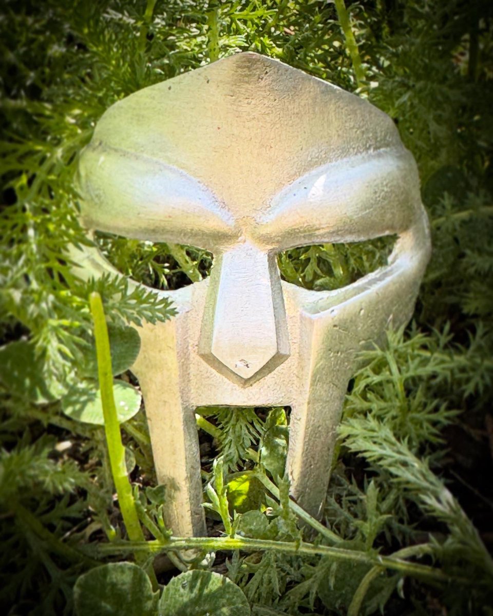 MF DOOM mini mask - 39g of 999fs