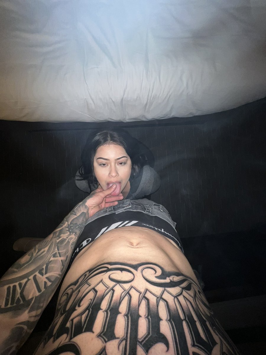 prettywhyteboy's tweet photo. Good girl #latina #bwc #nsfw https://t.co/VUdqTwWfc5