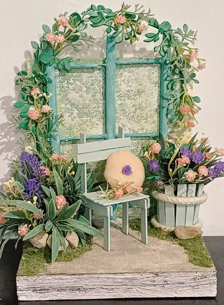 FloweringNow4's tweet photo. Servicio social (para mí): mi madre quien ya se encuentra jubilada, hace estas manualidades.
Fachaditas con porcelana francesa, sobres, flores artificiales. A quién le interese me escribe. Soy de San Salvador. De antemano gracias! Precios sobres desde $2.00
Fachadas $5 c/u https://t.co/IptNxzBFye