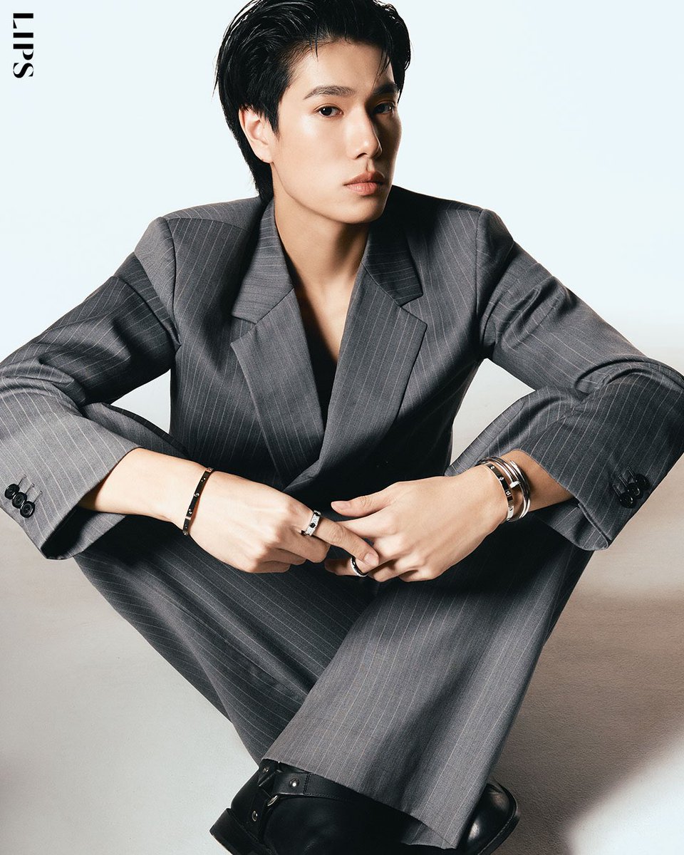 nongphu_meow's tweet photo. ยังชอบภูวินทร์กับลุคหนุ่ม @Cartier เซ็ตนี้อยู่เลย เป็นพี่ตั้งหนุ่มหล่อๆเท่ๆ
#phuwintang @phuwintang
#LIPSDigitalCover
#LIPSMagazine
#Cartier #CartierThailand https://t.co/EtrT1XnvFA