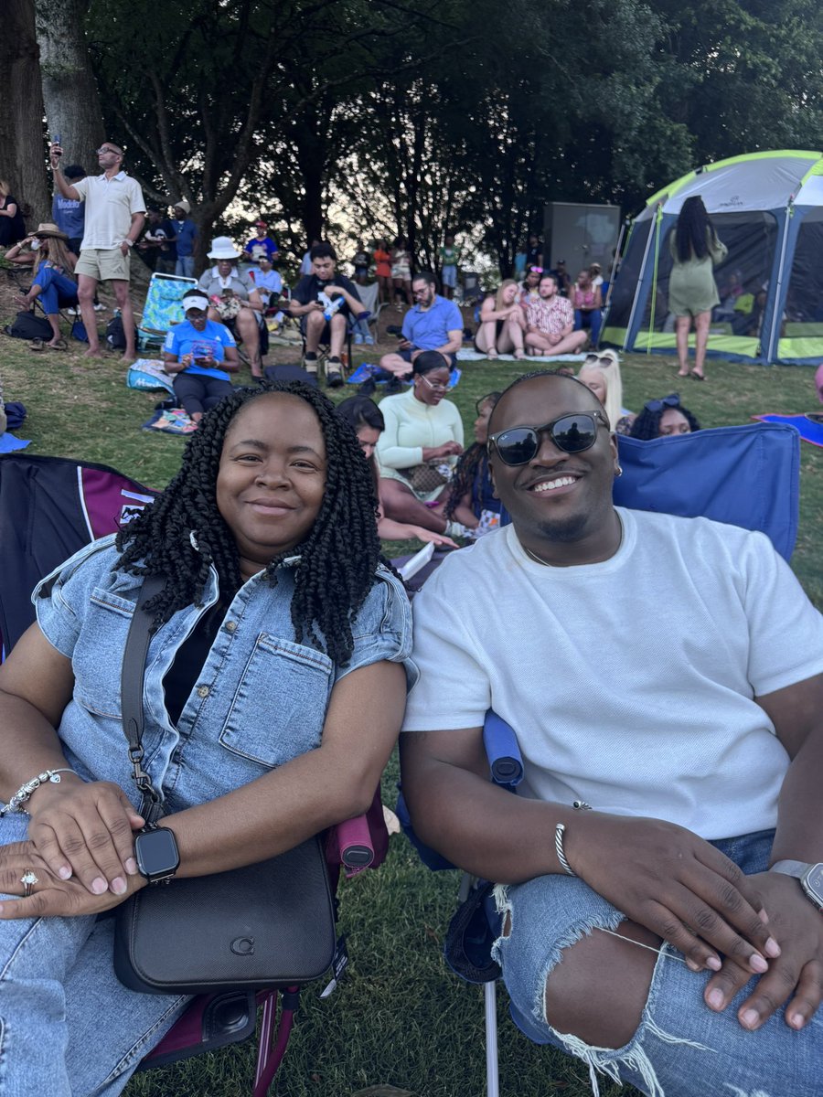 DMMAY_'s tweet photo. Mommy’s in town. ♥️ https://t.co/v5PN5yfAMS