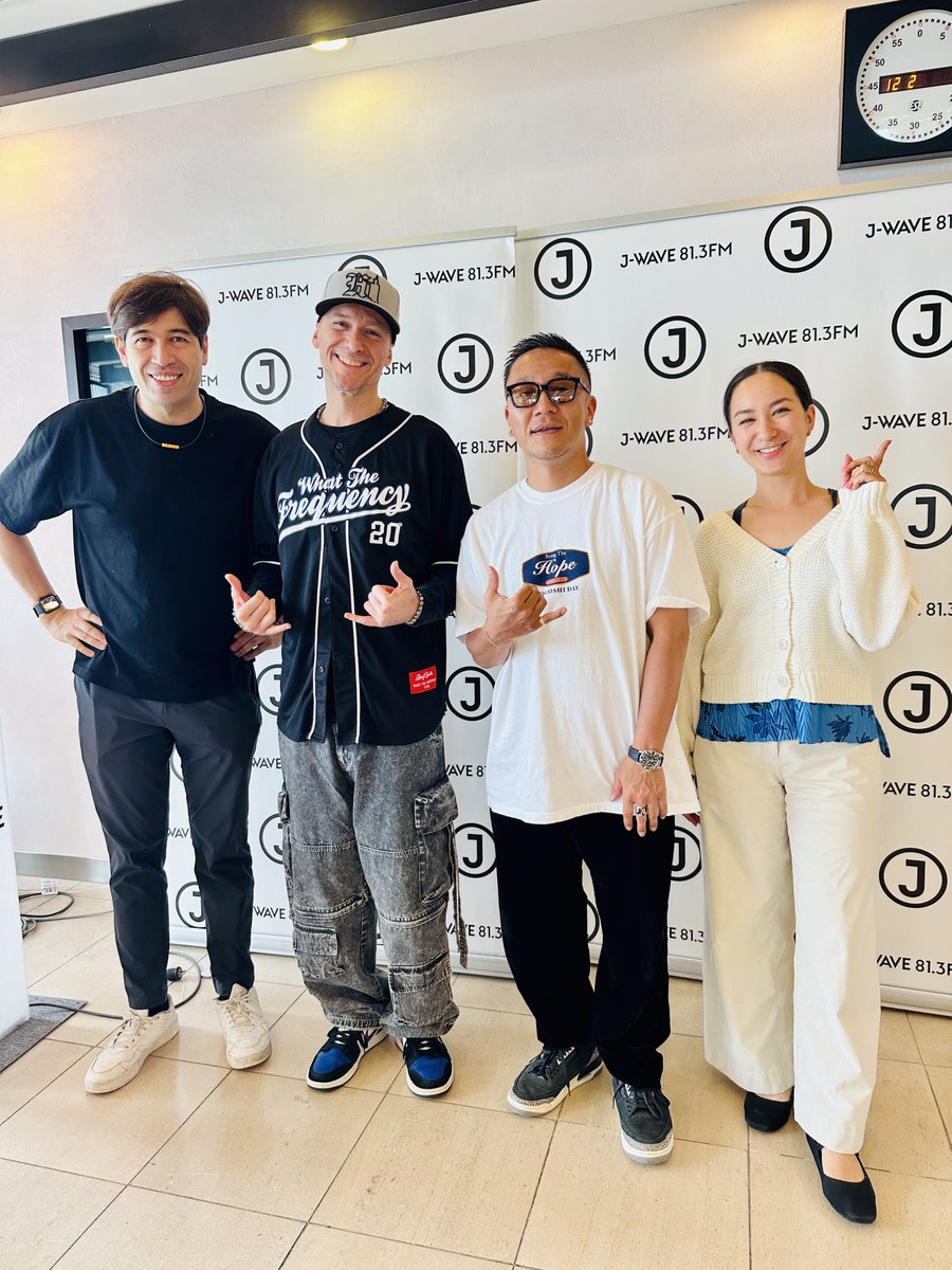 stepone813's tweet image. 【MUSIC+1】 #DefTech
Shenさん、Microさん登場🎙
デビュー20周年を迎えて感じていること
週末のGREENROOM FESTIVALの裏側
新曲「On the Shore」についてなど🎶
聴く→ radiko.jp/share/?sid=FMJ…
#jwave #stepone813 #radiko