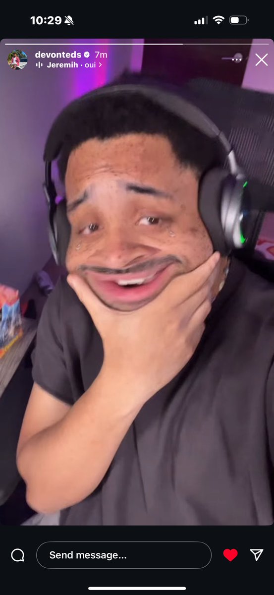 hundredacrecozy's tweet photo. For yalls viewing pleasure 😂😂 @ItsDevontee https://t.co/giImgZFuRM